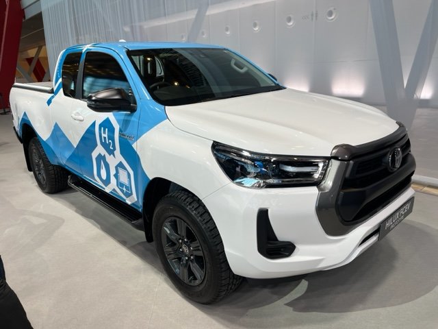S3 P1 HILUX H2