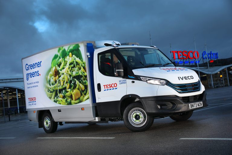 Tesco expands home delivery electric fleet with 151 x IVECO eDailys