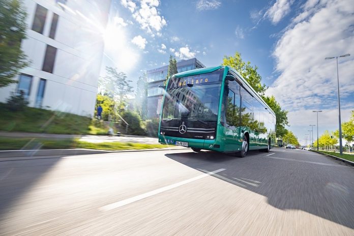 Mercedes-Benz eCitaro-Familie von Daimler Buses gewinnt den Deutschen Nachhaltigkeitspreis 2026Mercedes-Benz eCitaro Family by Daimler Buses Wins the German Sustainability Award 2026