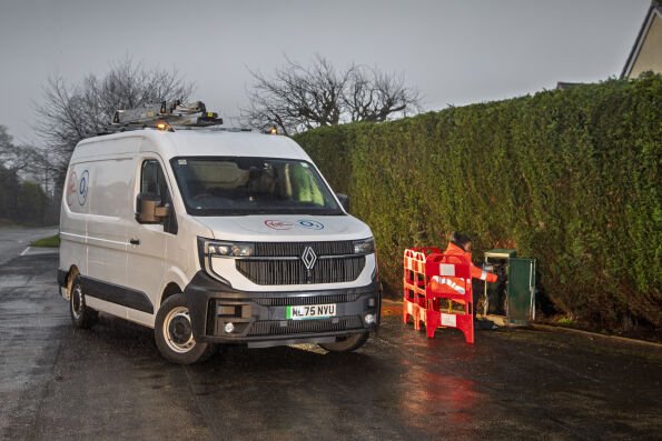 23376-renault-virgin-o2-001