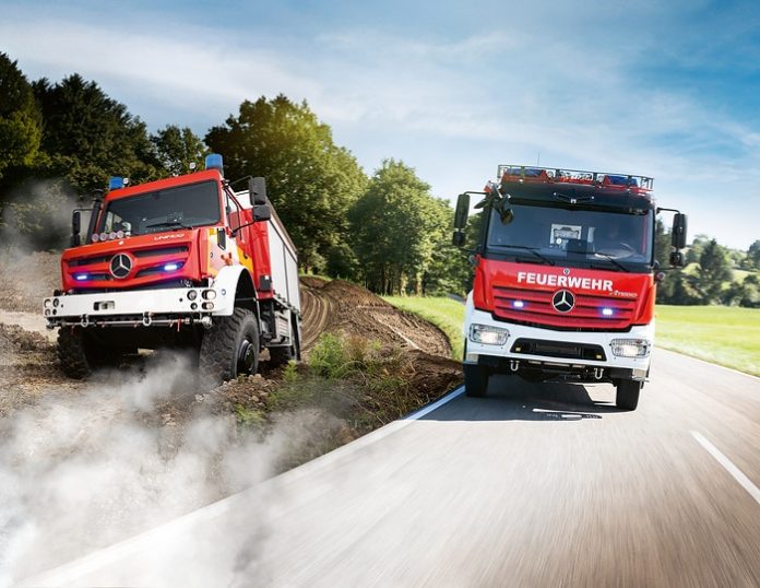 RETTmobil 2026: Daimler Truck zeigt Unimog U 5023 für anspruchsvolle Einsatzlagen und Atego LF 10RETTmobil 2026: Daimler Truck showcases the Unimog U 5023 for demanding operations and the Atego LF 10